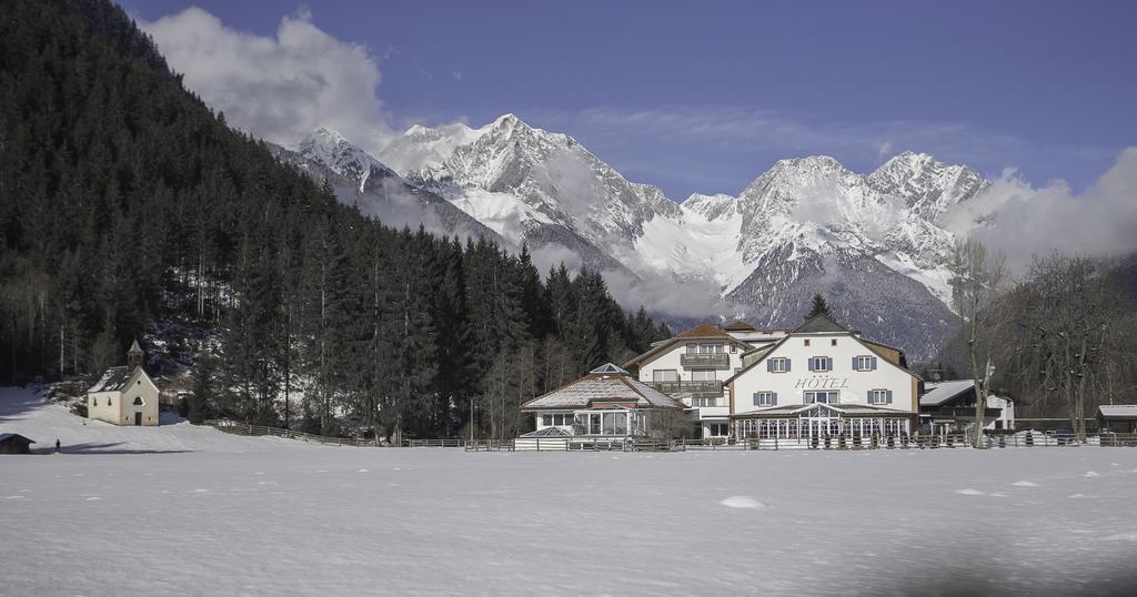 Hotel Bad Salomonsbrunn อันแตร์แซลวา ดิ เมซโซ ภายนอก รูปภาพ